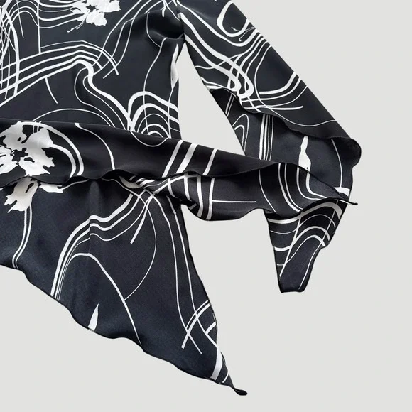 Vintage Ozone USA Black White Asymmetrical Handkerchief Blouse M Y2K Whimsigoth - Picture 10 of 13